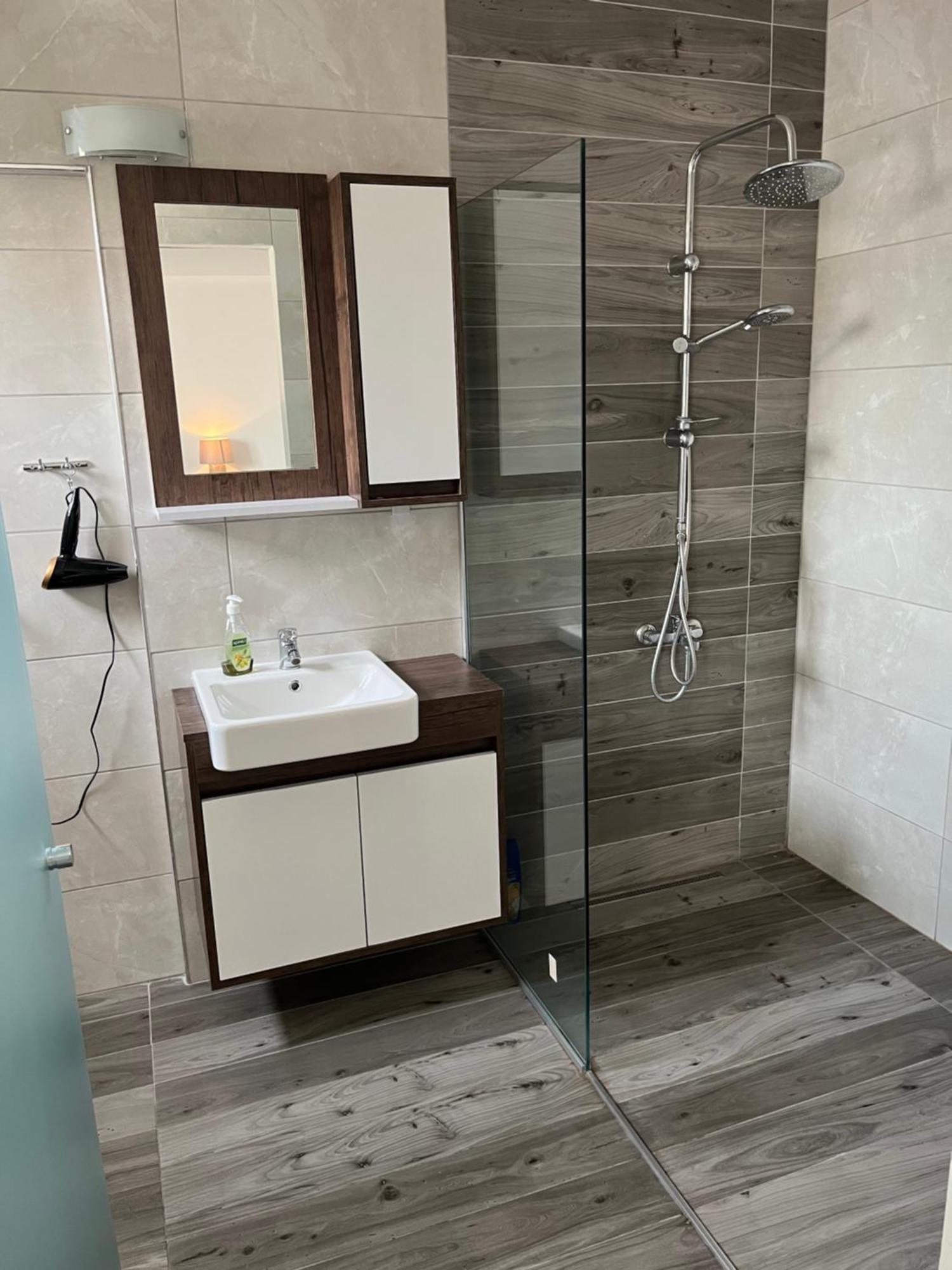 Tiana Boutique Aparthotel Famagusta  Buitenkant foto