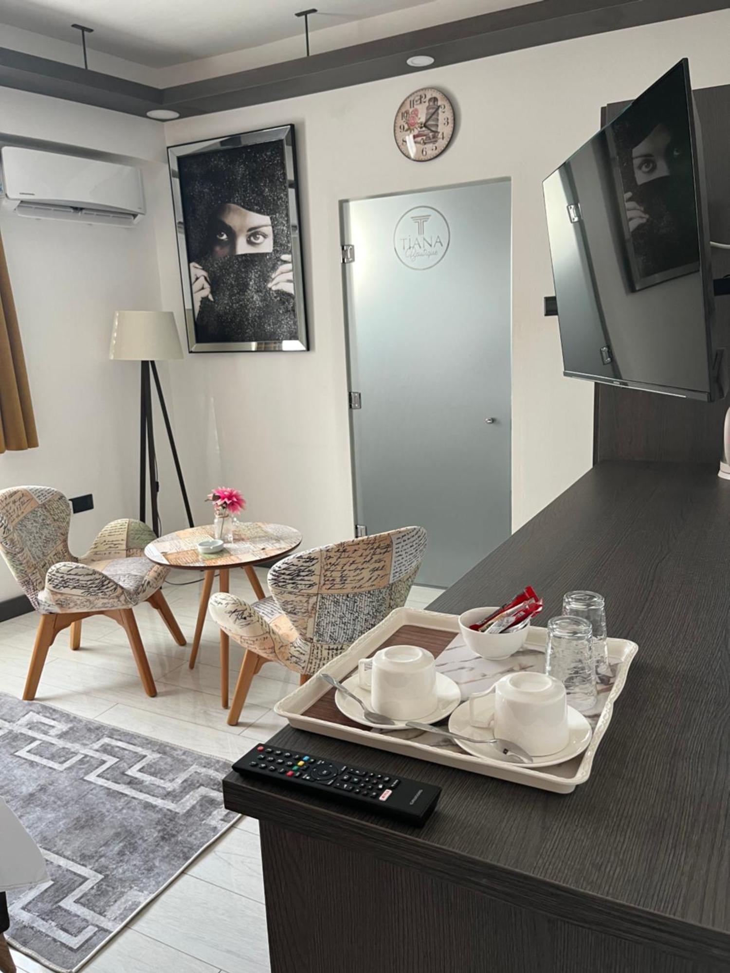 Tiana Boutique Aparthotel Famagusta  Buitenkant foto